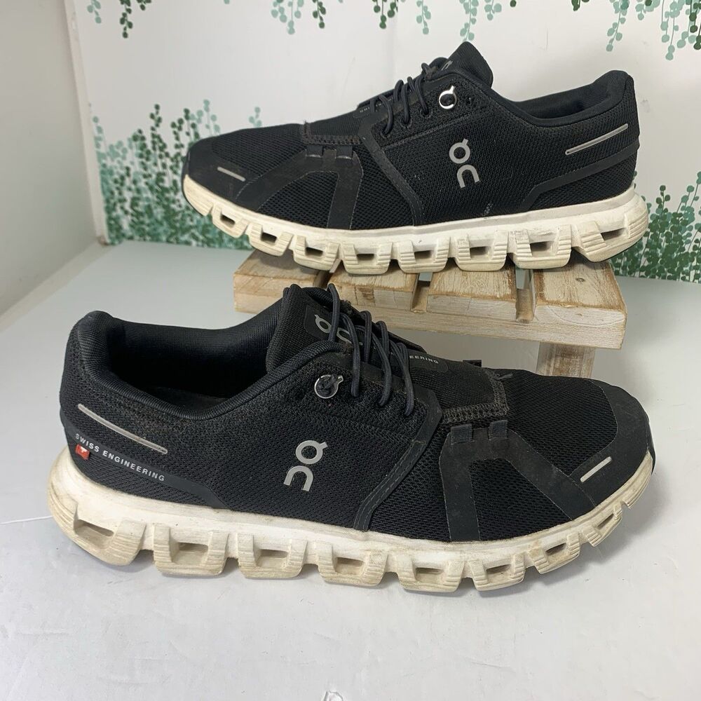 On Running Cloud Women’s Black Athletic Running Shoes Sneakers Size 7.5